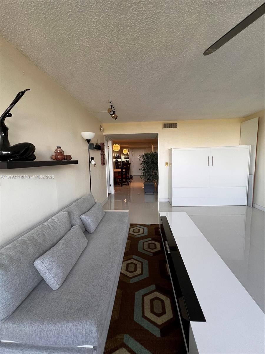 16300 Golf Club Rd. Weston, FL 33326