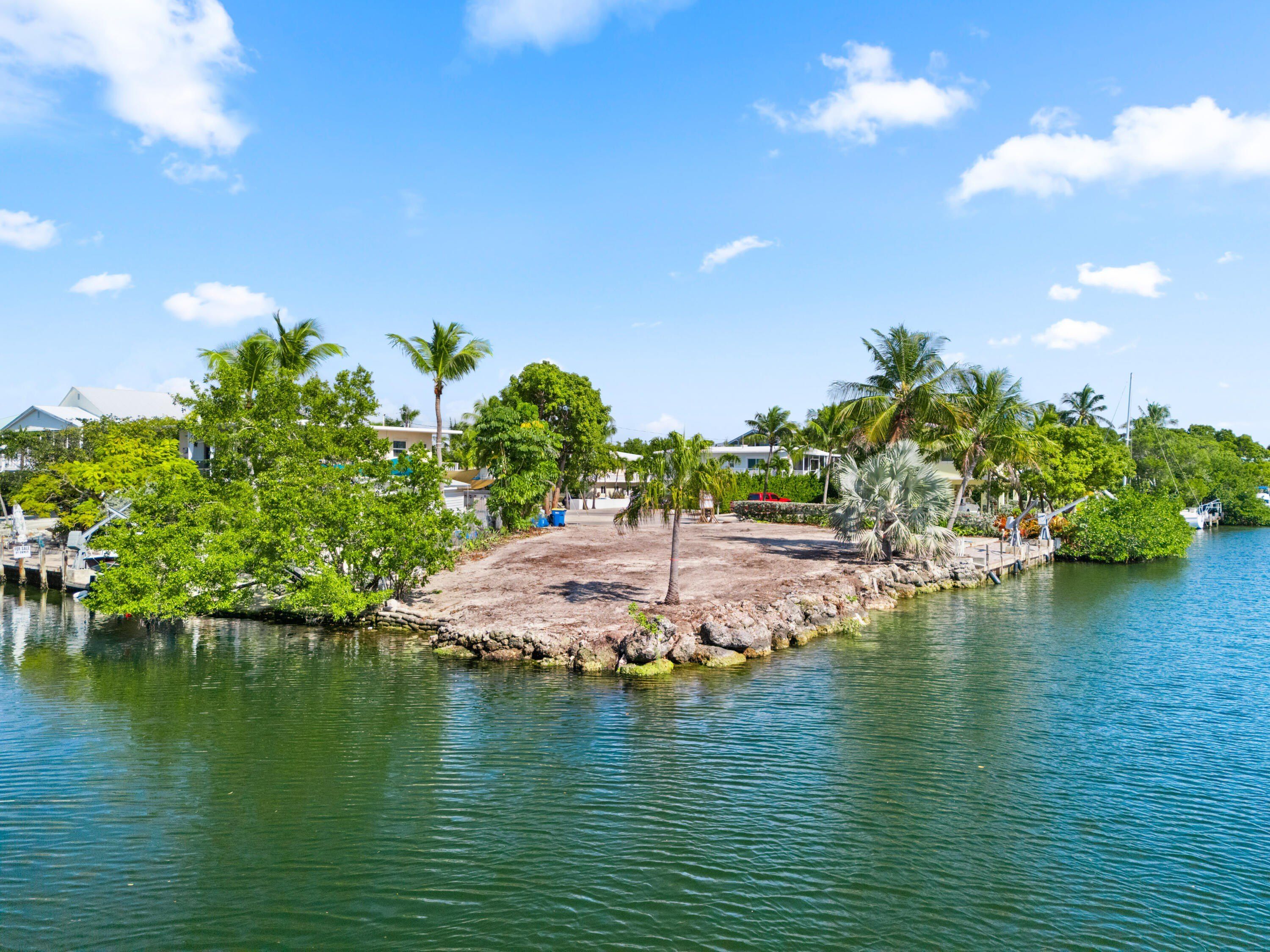 120 Captains Court. Plantation Key, FL 33070