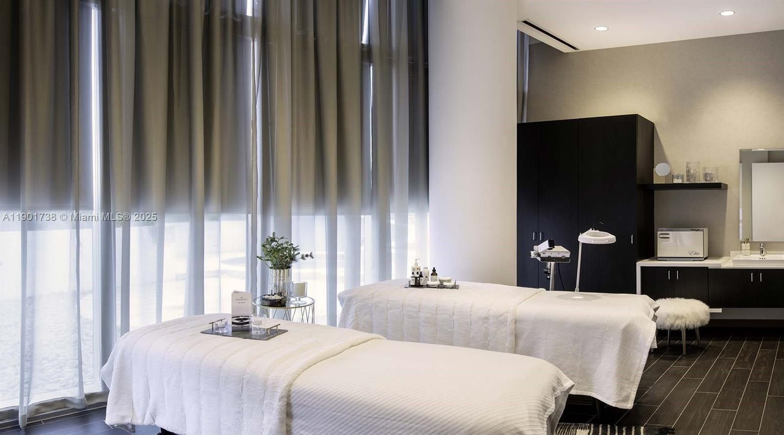 851 Ne 1St Ave. Miami, FL 33132