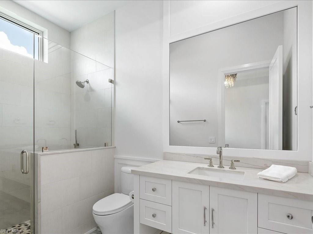 208 Hickory. Naples, FL 34108