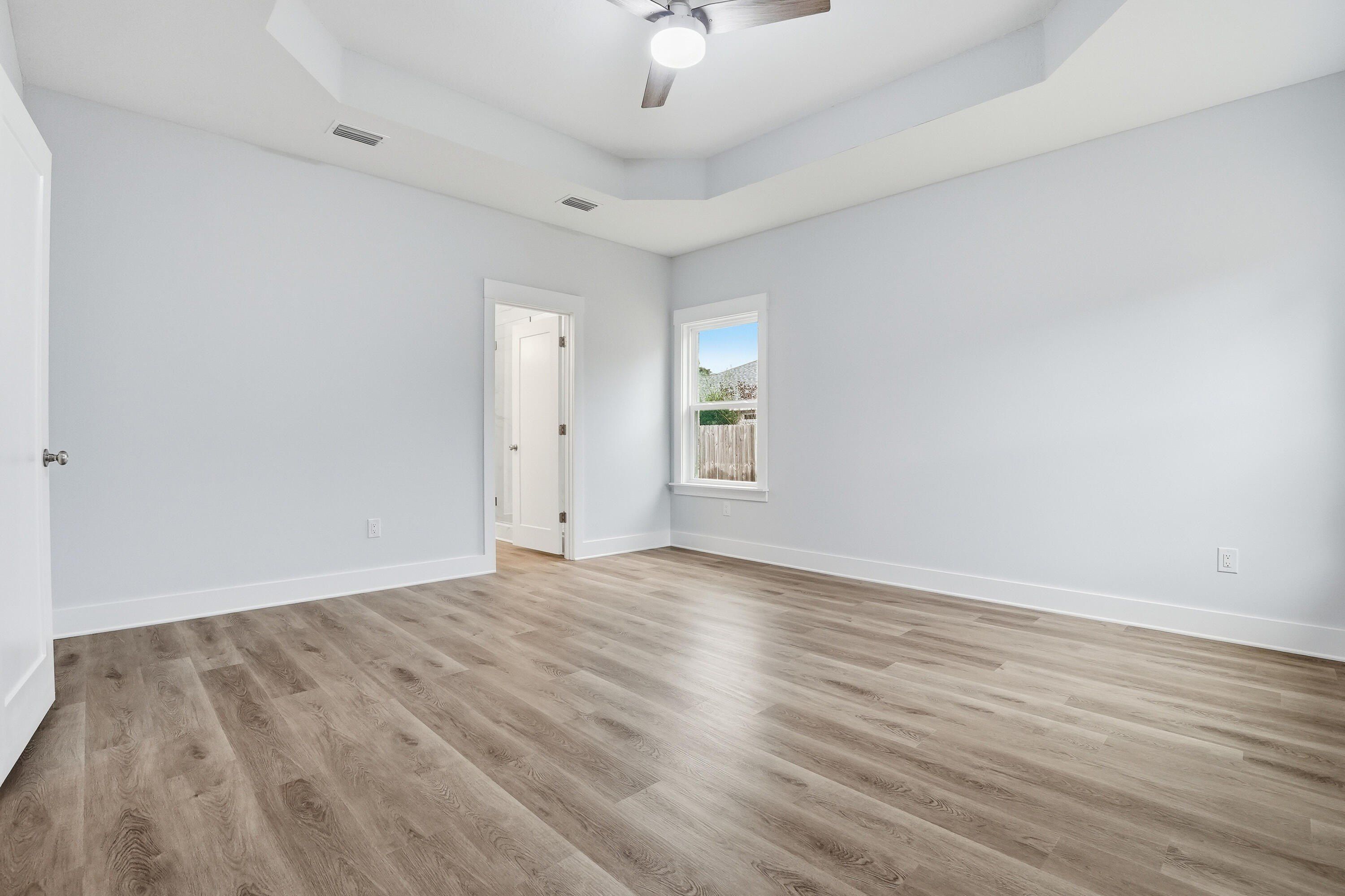 15 Plew Avenue. Shalimar, FL 32579