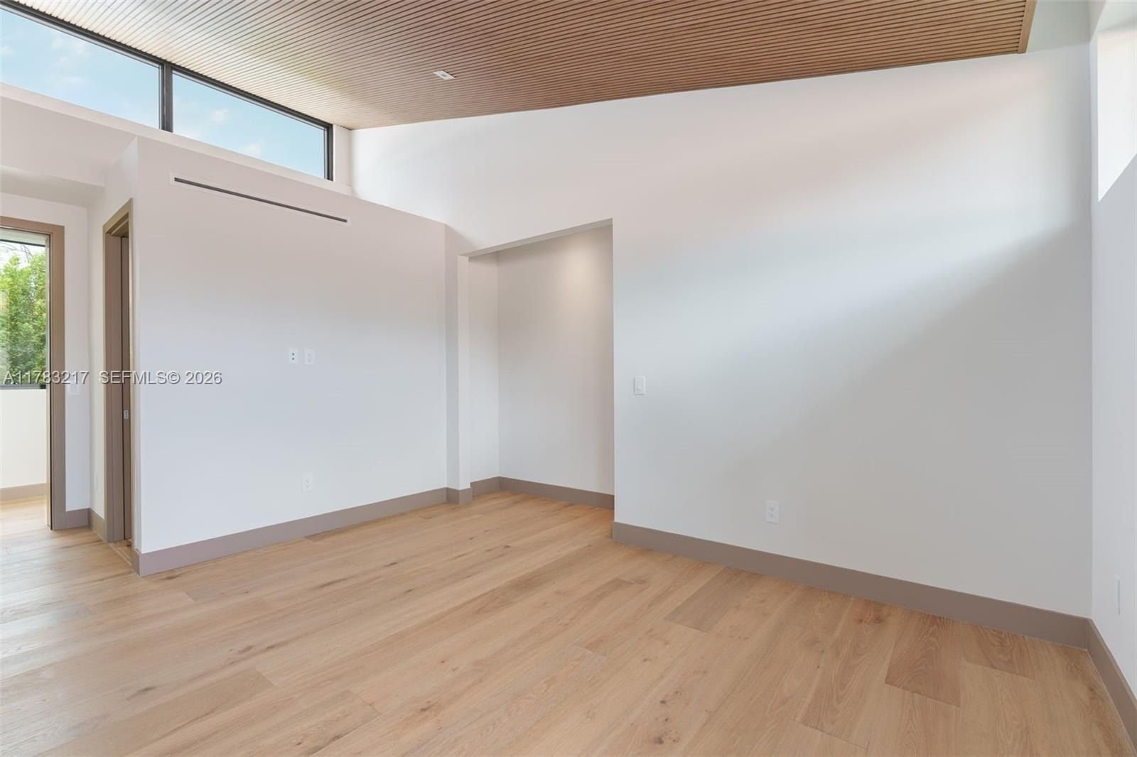 510 Ne 52Nd St. Miami, FL 33137