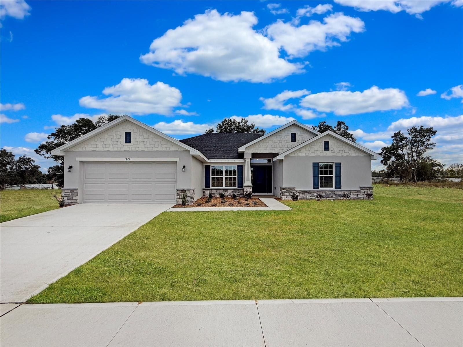 1672 Ann Rose Way. Leesburg, FL 34748