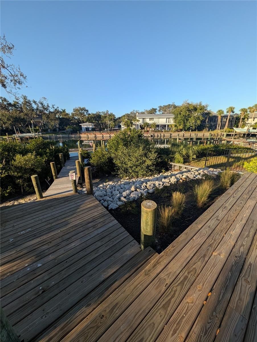 533 Venice Lane. Sarasota, FL 34242