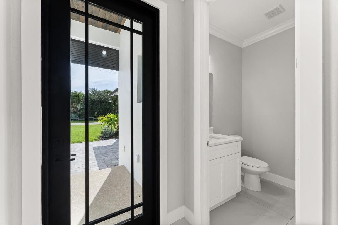 5460 Se Front Avenue. Stuart, FL 34997