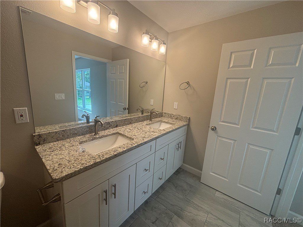 1588 W Elder Lane. Citrus Springs, FL 34434