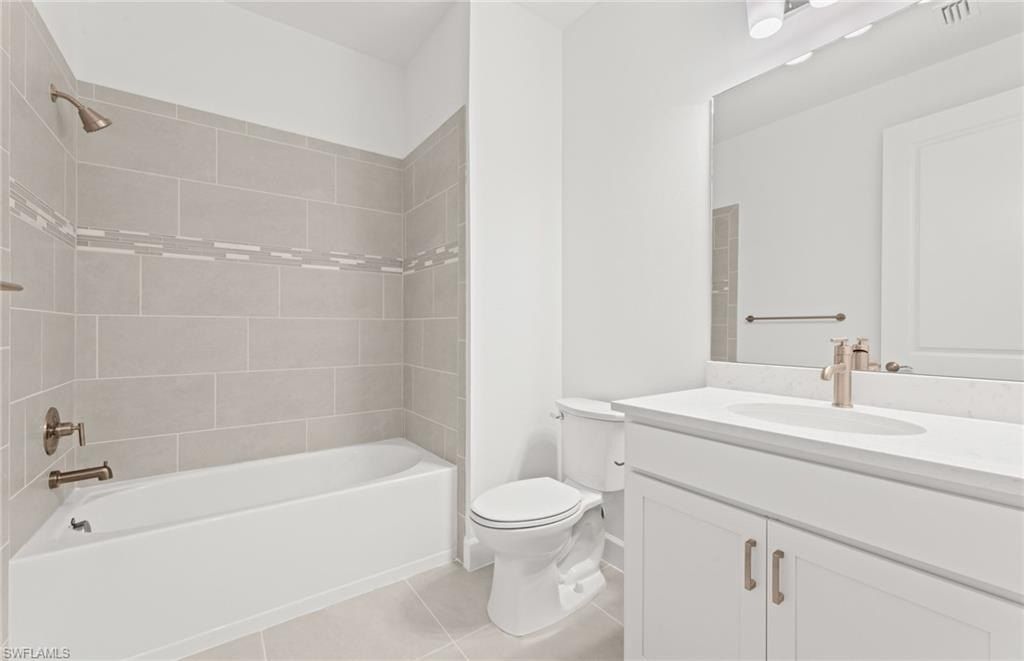 4671 Espiritu. Ave Maria, FL 34142