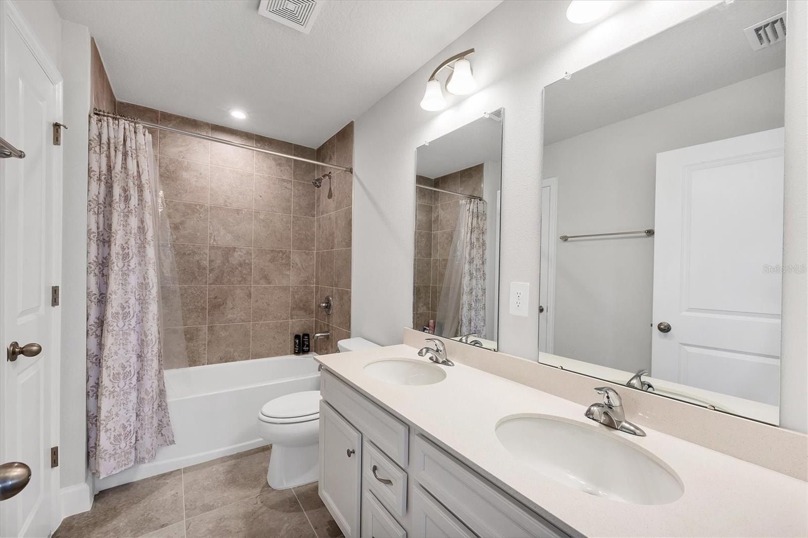 4524 Pippin Lane. Lakewood Ranch, FL 34211