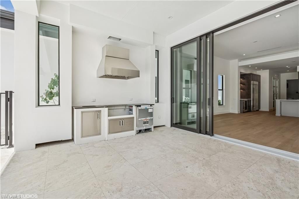 19044 Via Messina Way. Miromar Lakes, FL 33913