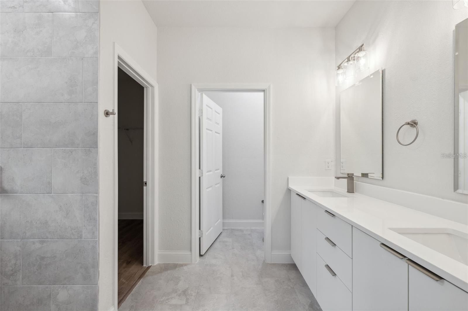 732 W Macroy Place. Dunnellon, FL 34434