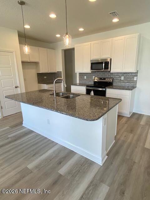 2913 Fleur Lane. Jacksonville, FL 32205