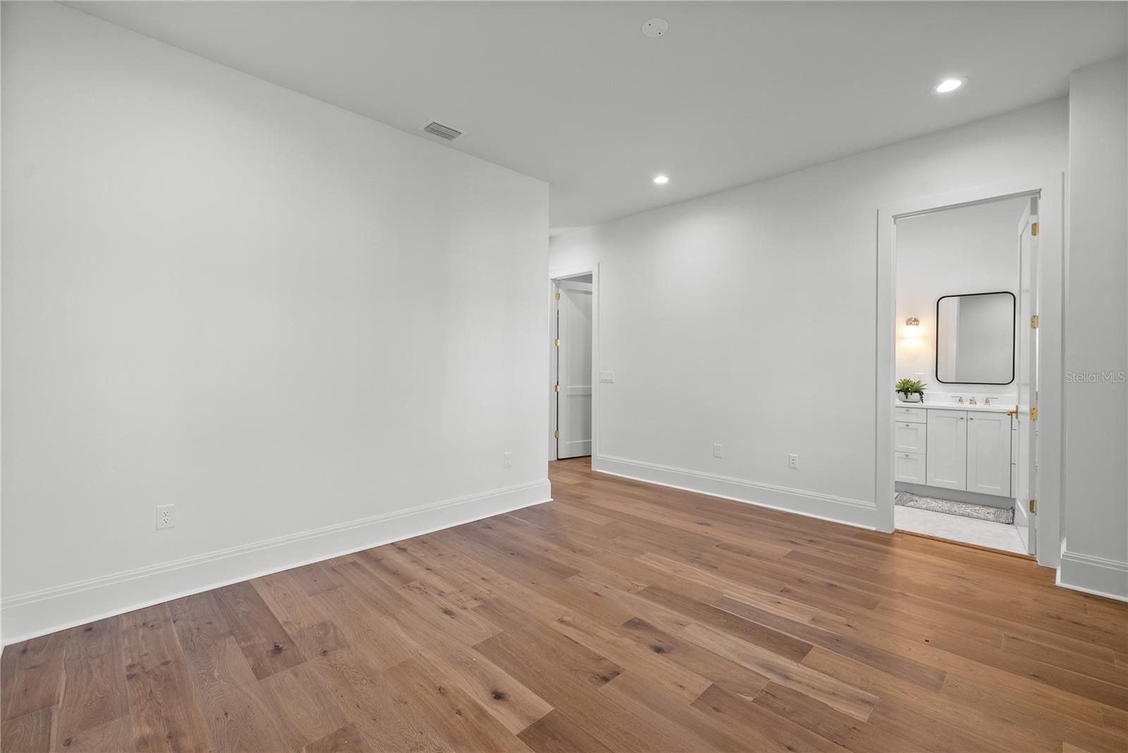 4614 Tennyson. Tampa, FL 33629