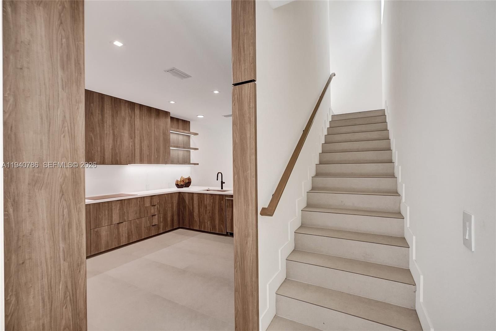 3073 Hibiscus St. Miami, FL 33133