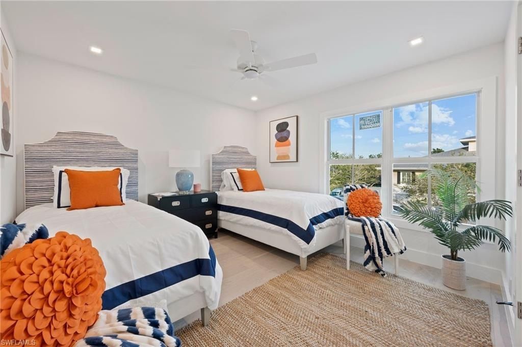 1984 Frederick St. Naples, FL 34112