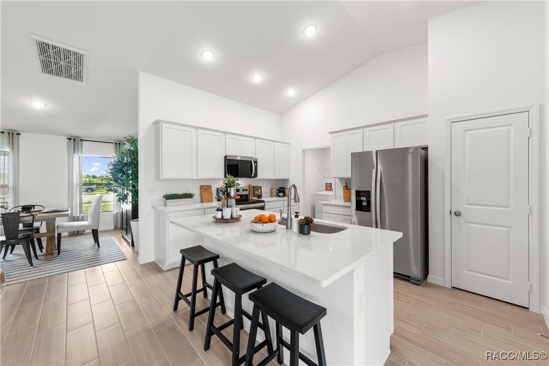 1512 W Skyline Drive. Citrus Springs, FL 34434