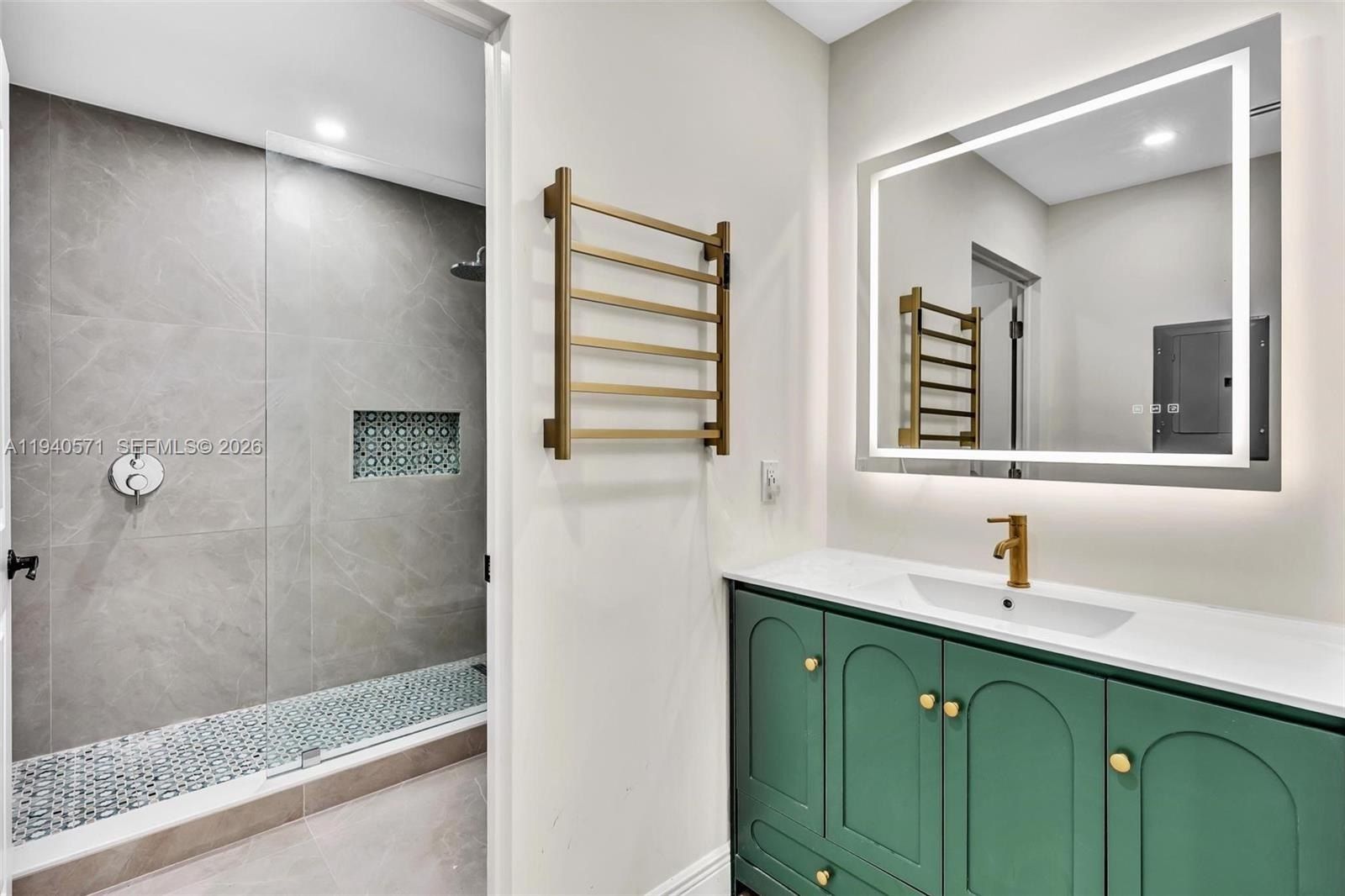 1636 Sw 9Th St. Miami, FL 33135