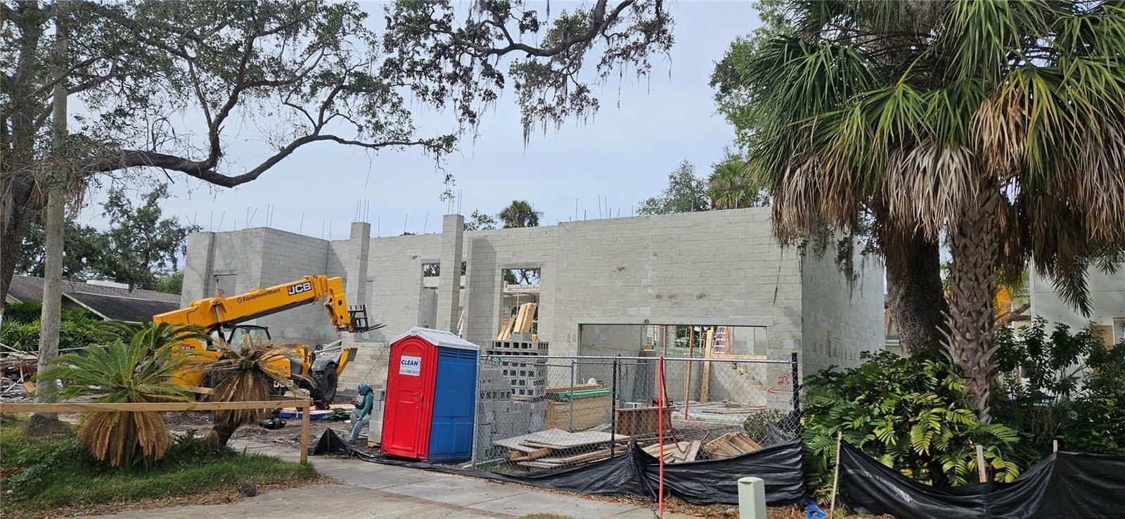 811 Grove Park Avenue. Tampa, FL 33609