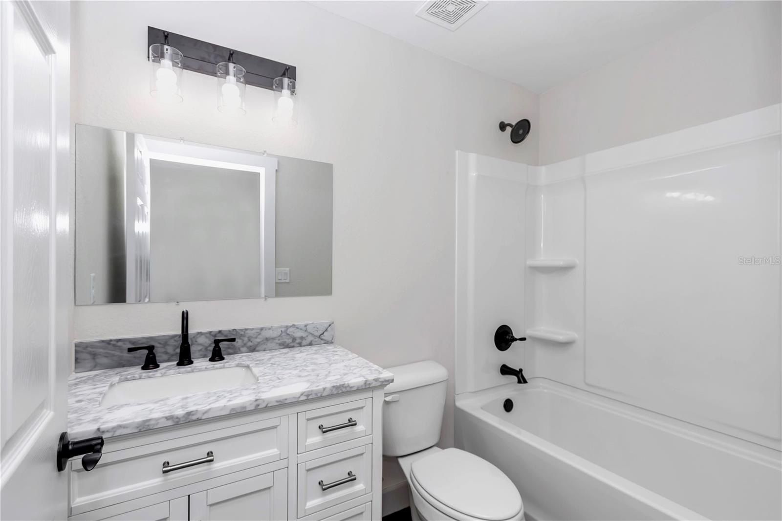 206 Nw 9Th Ave. Ocala, FL 34475