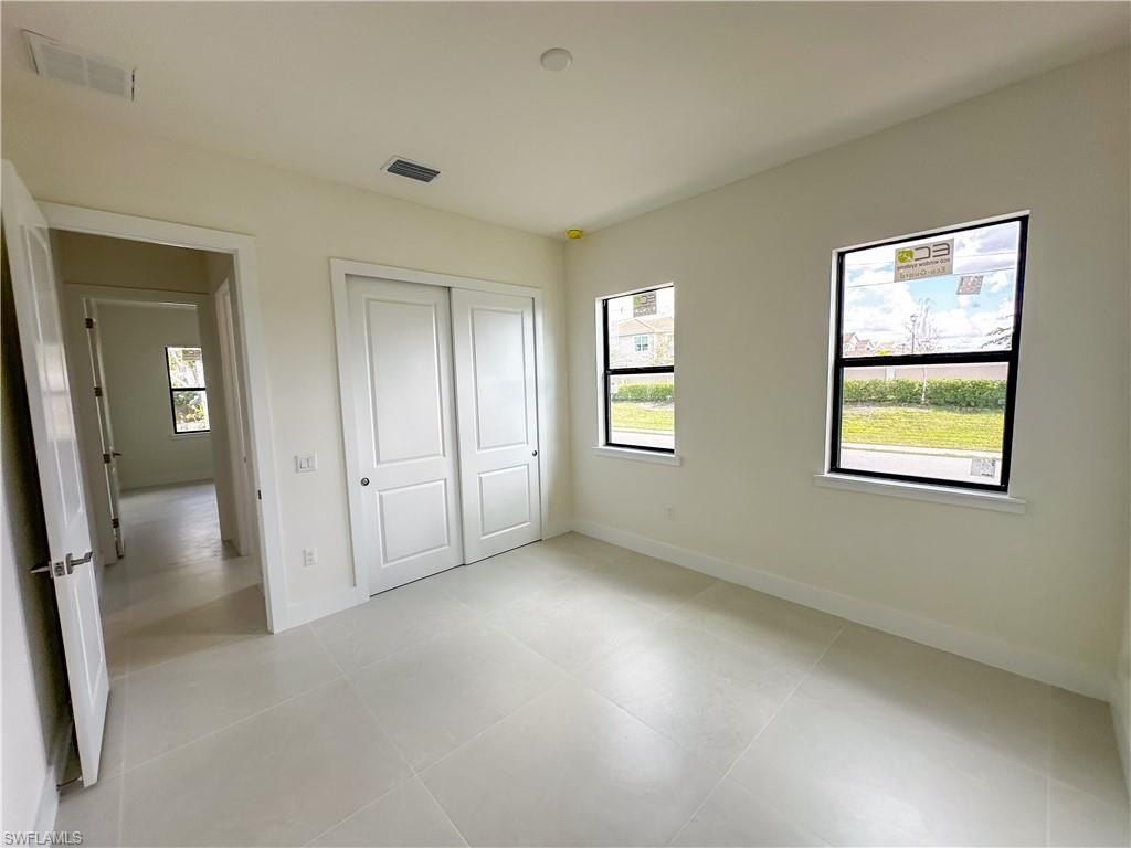 2480 Florida Ave. Naples, FL 34112