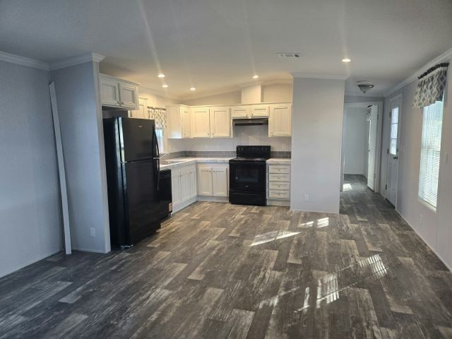 2168 Greenbrier Village Loop. Lakeland, FL 33810