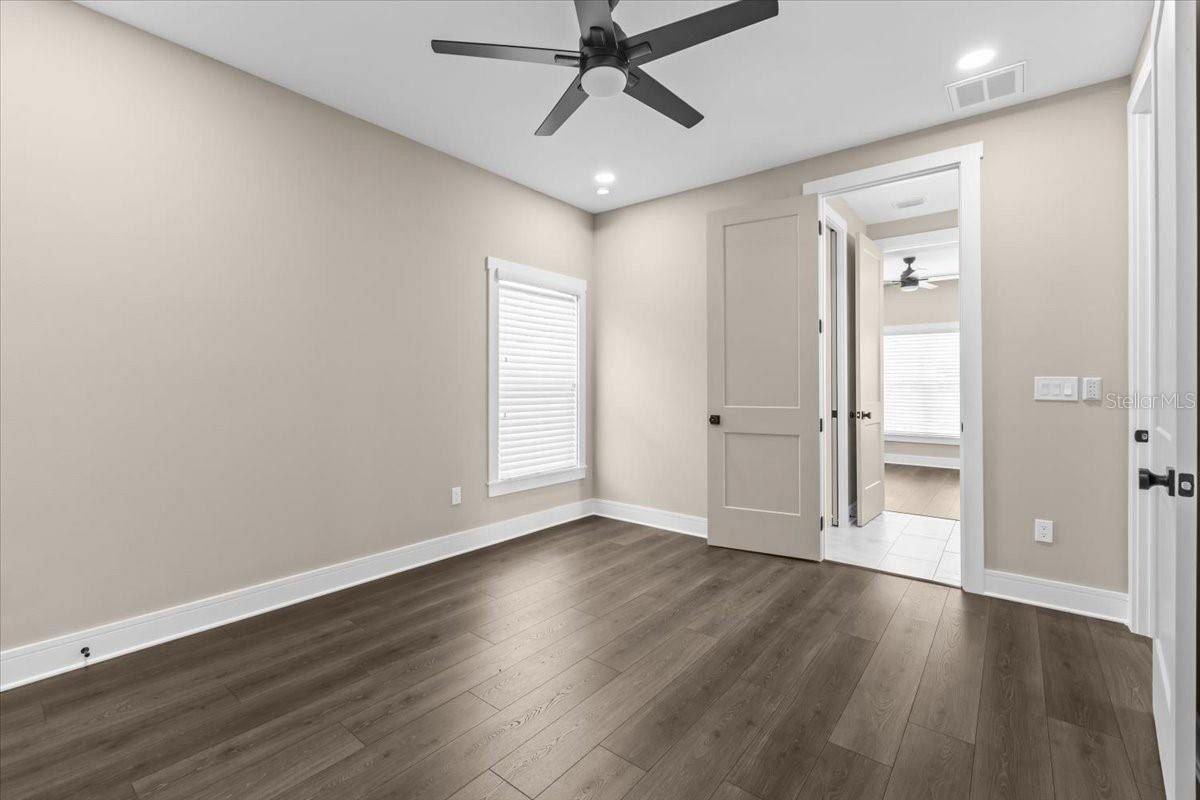 213 W Giddens Avenue. Tampa, FL 33603