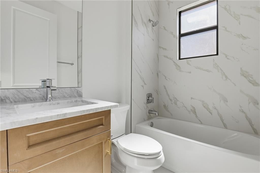 2167 Della Dr. Naples, FL 34117