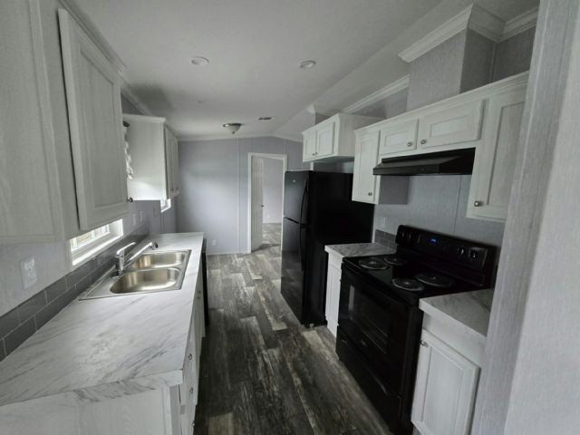 255 N Tamiami Trail. Nokomis, FL 34275