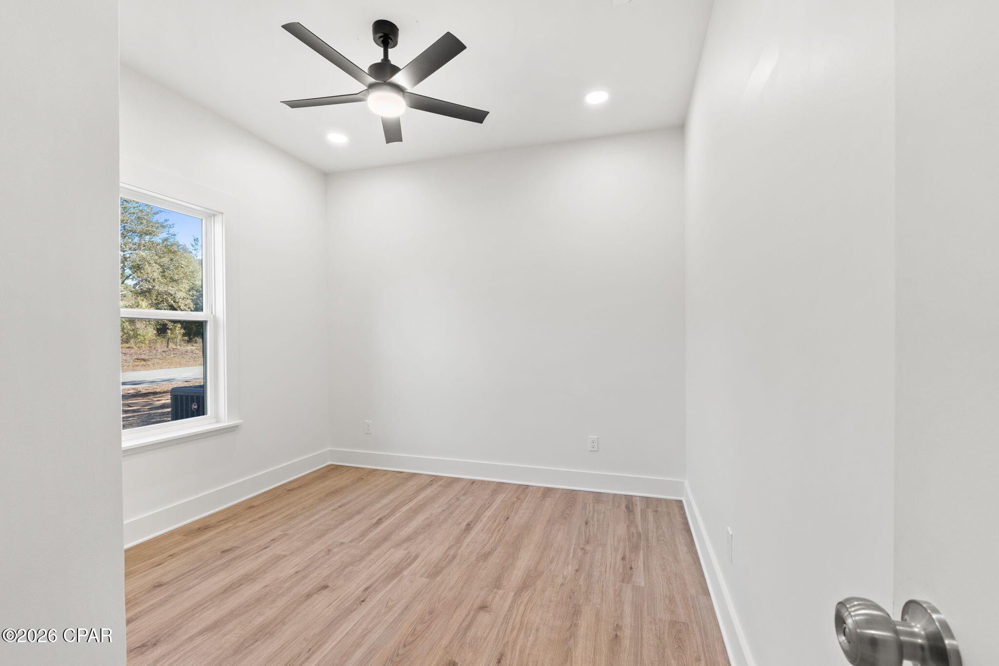 3996 Dumas Lane. Chipley, FL 32428