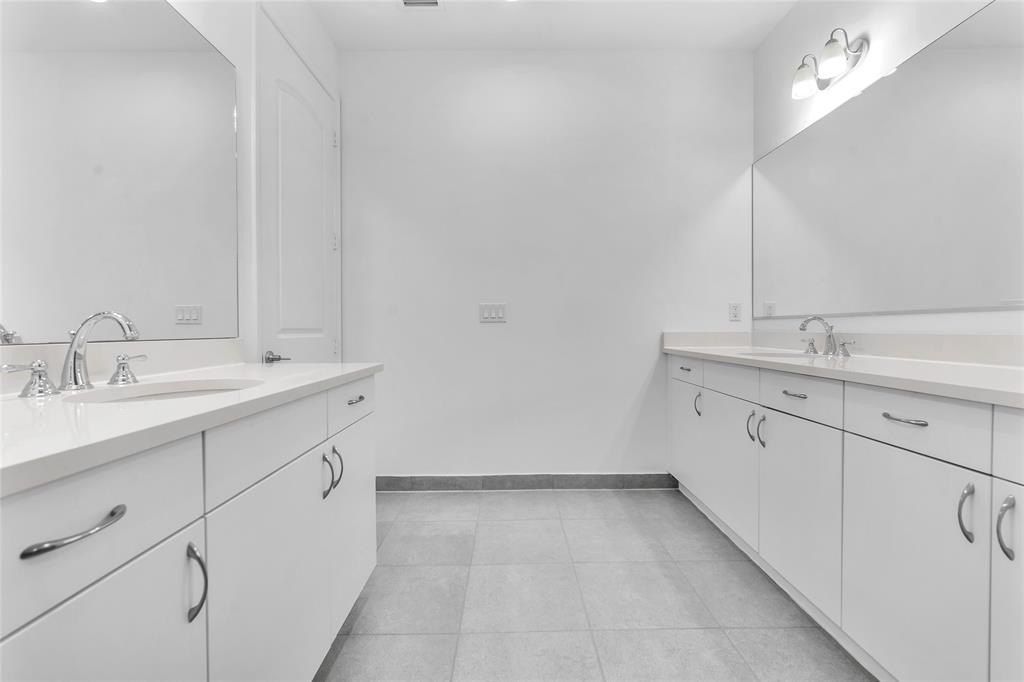 6947 Pines Circle. Coconut Creek, FL 33073