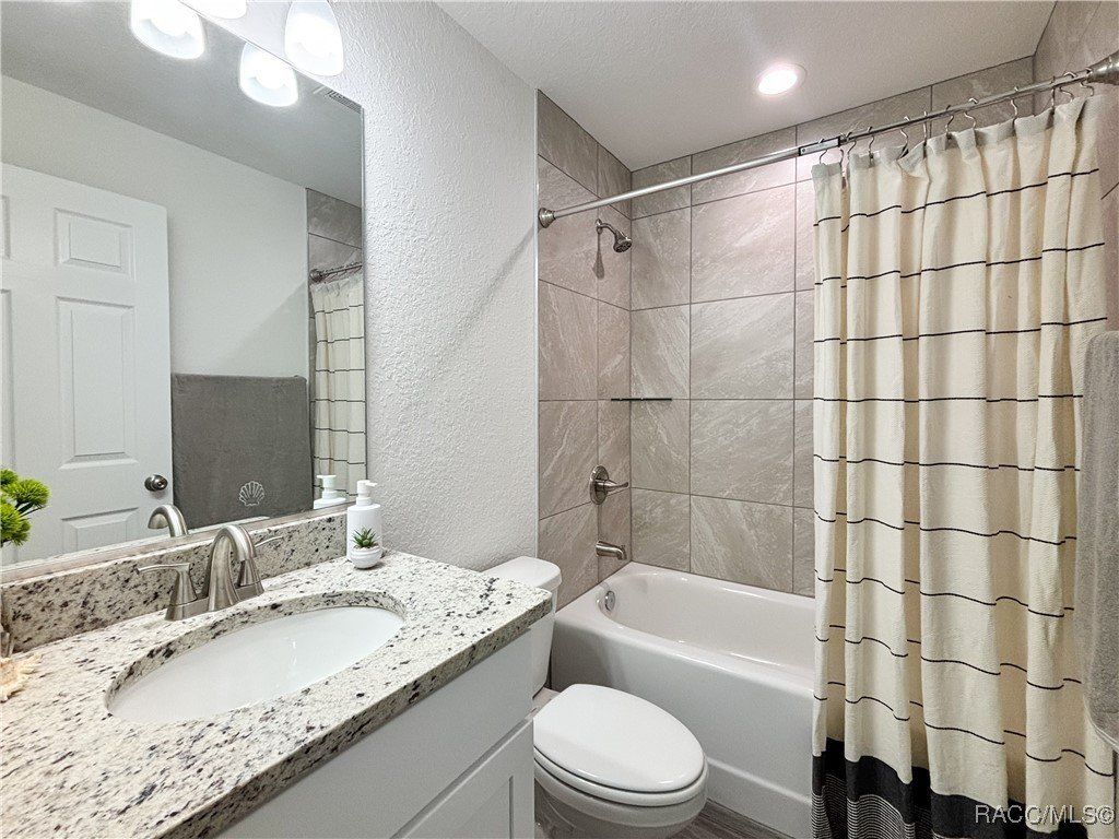 18925 Sw 47Th Street. Dunnellon, FL 34432