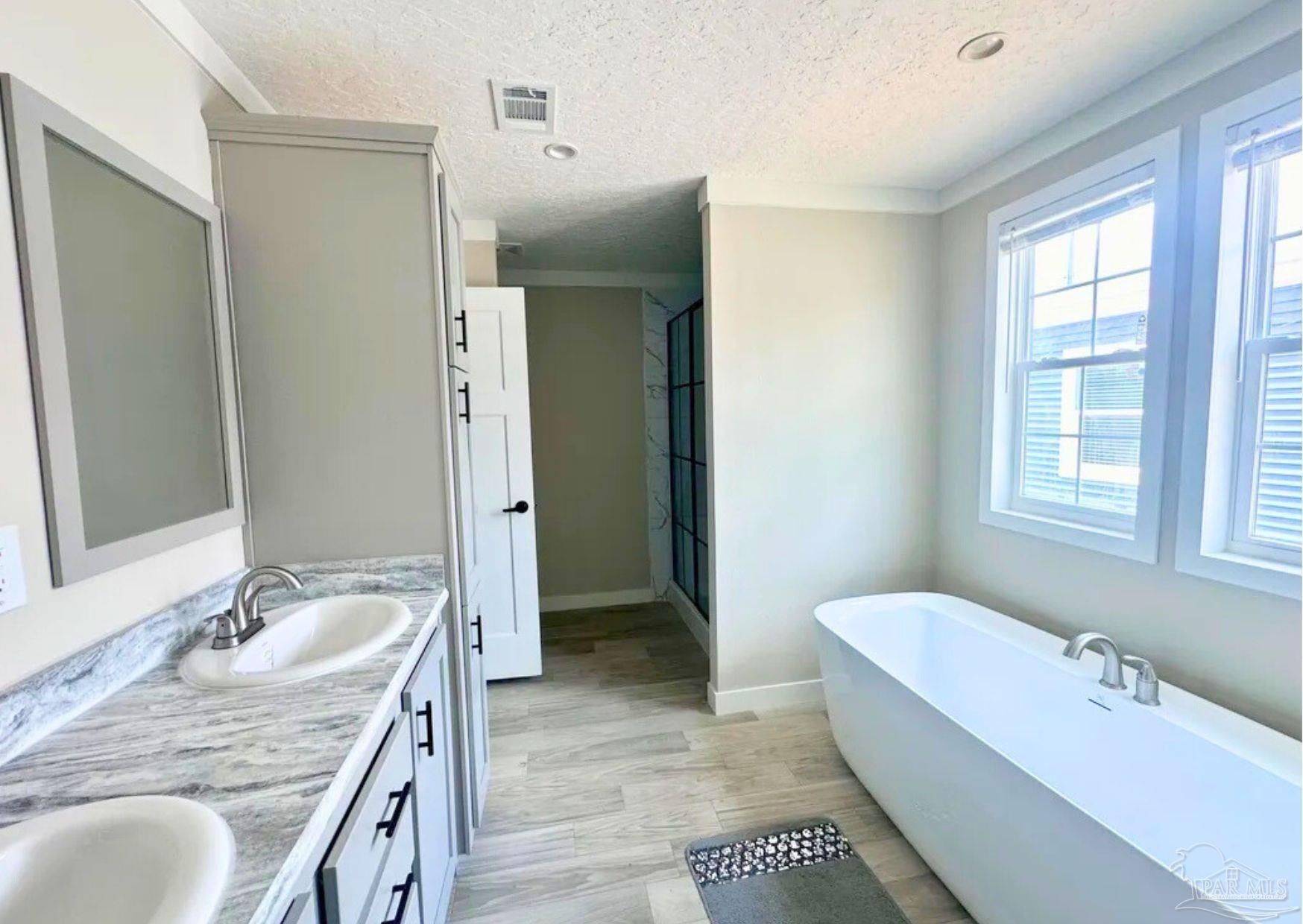 5270 Kervin Rd. Crestview, FL 32539