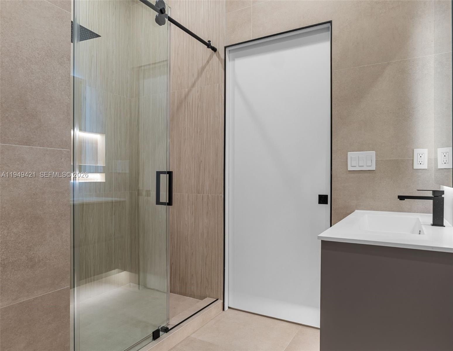 2823 Sw 23Rd Ter. Miami, FL 33145