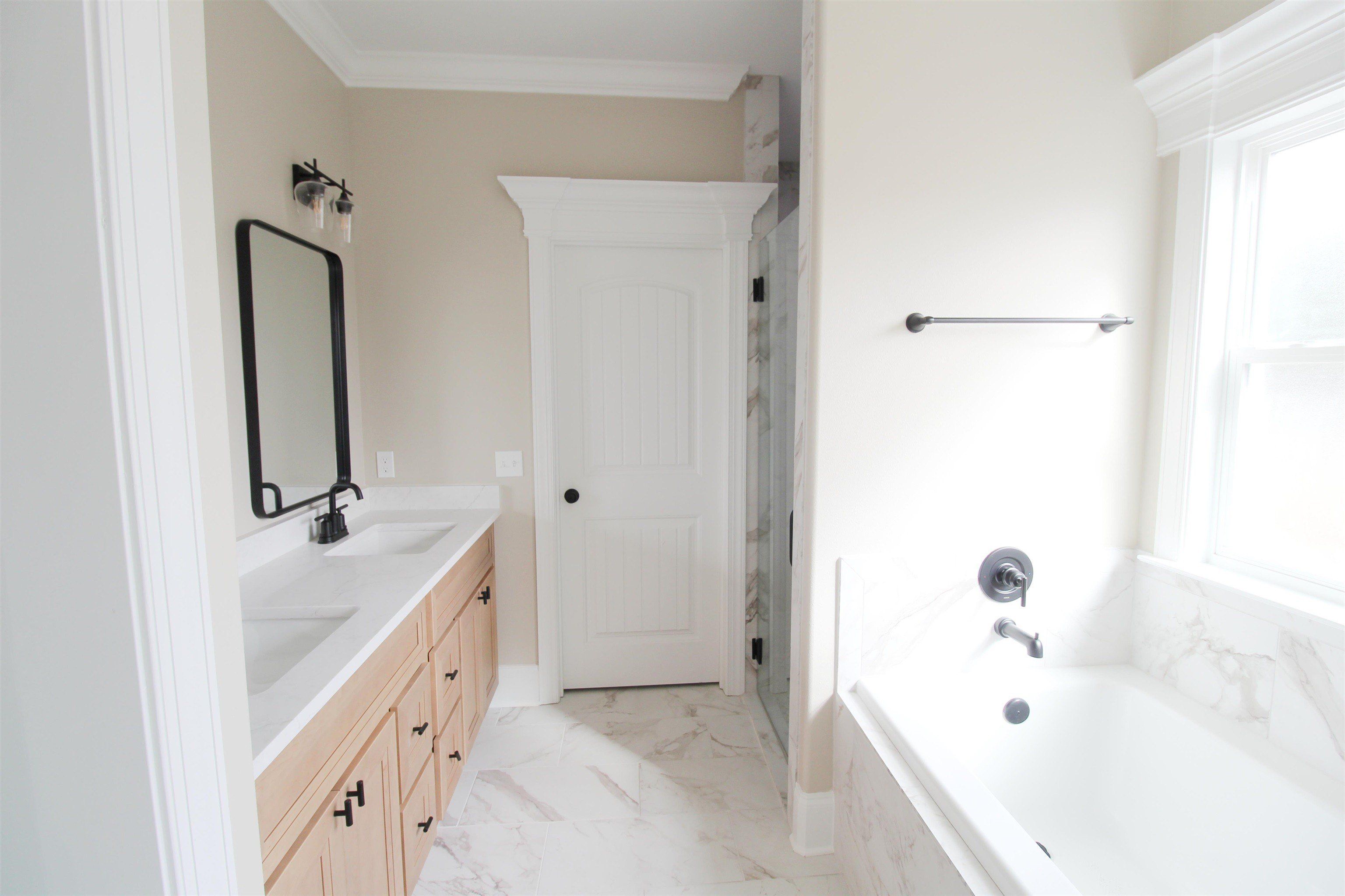 122 Divine Loop. Crawfordville, FL 32327