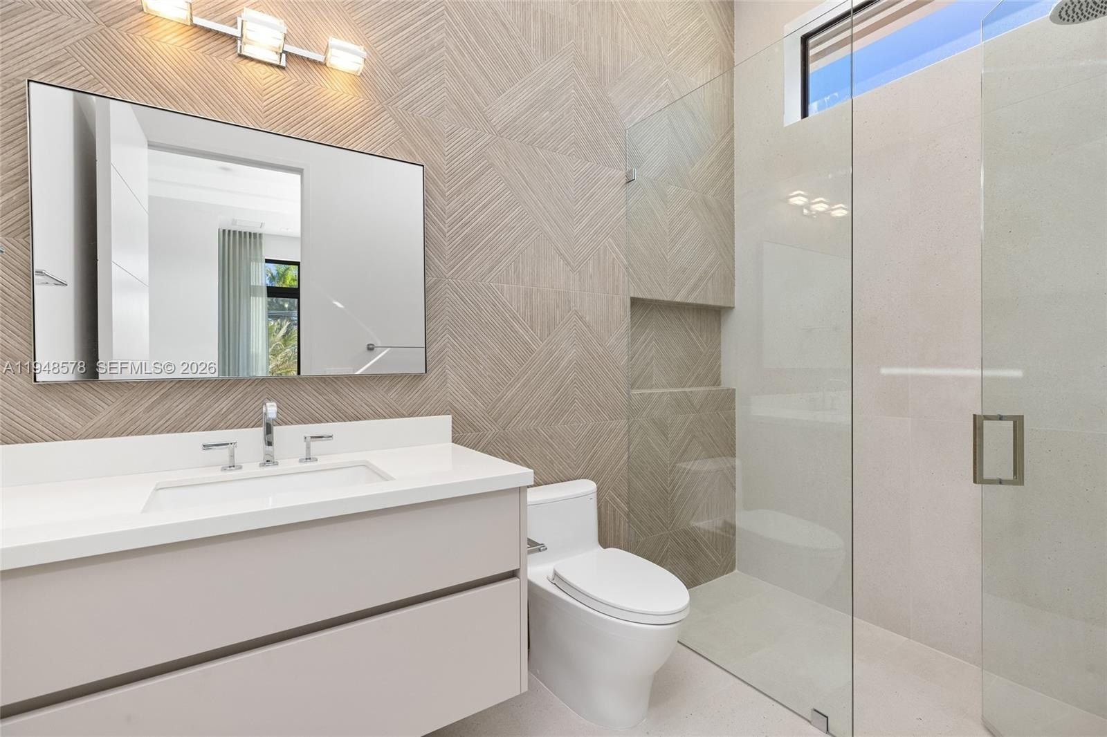 51 Isla Bahia Dr. Fort Lauderdale, FL 33316