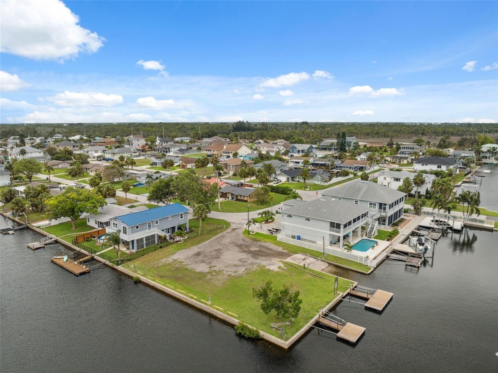 8605 Inwood Drive. Hudson, FL 34667