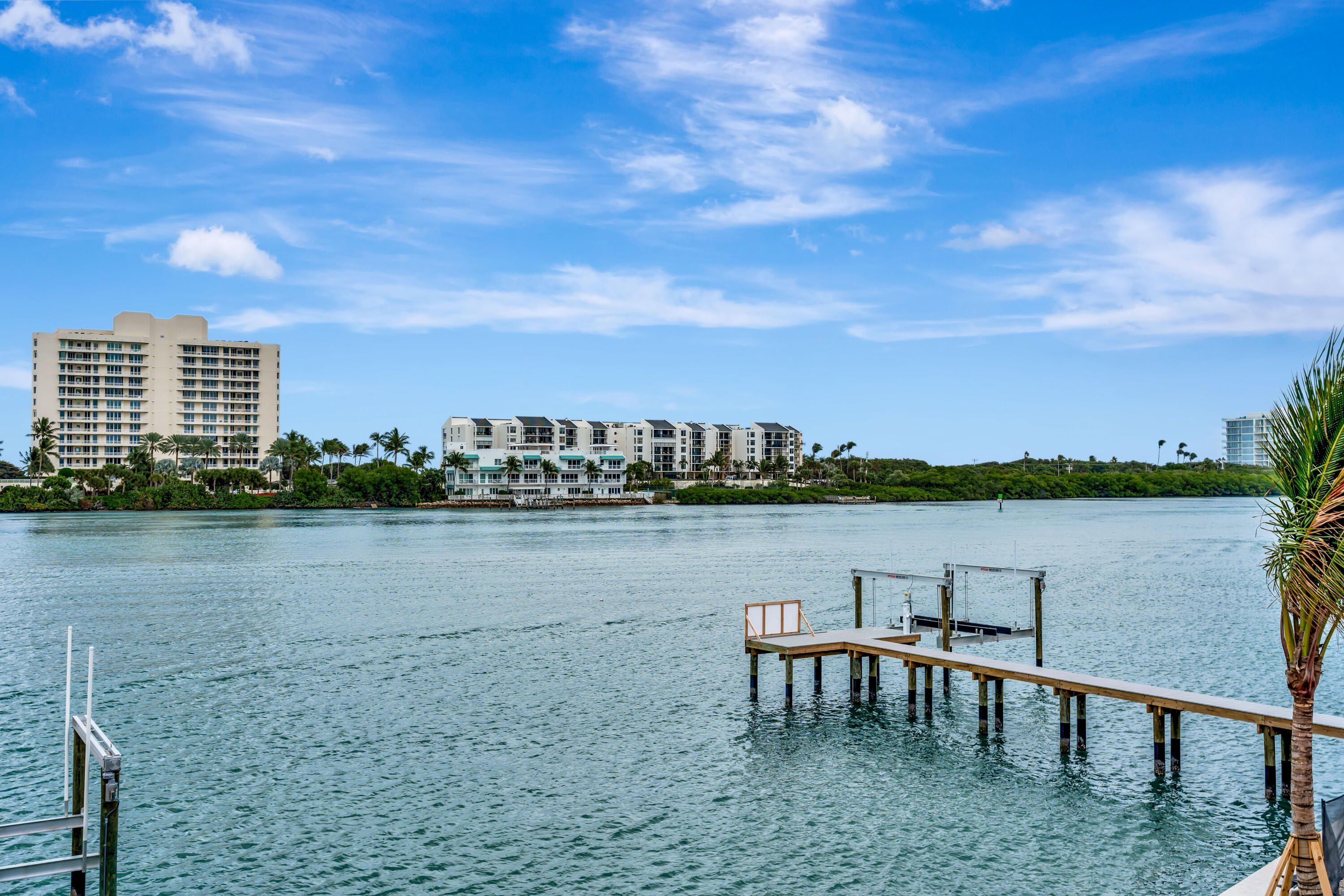 19696 Harbor Road N. Jupiter, FL 33469