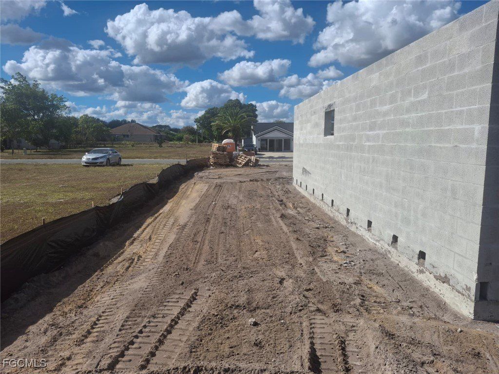 1520 Crestwood Circle W. Lehigh Acres, FL 33936