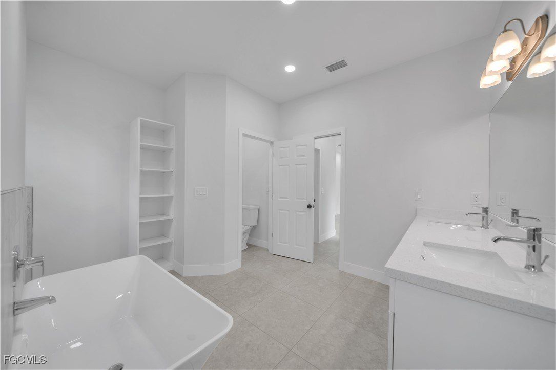 933 Anthony Street E. Lehigh Acres, FL 33974