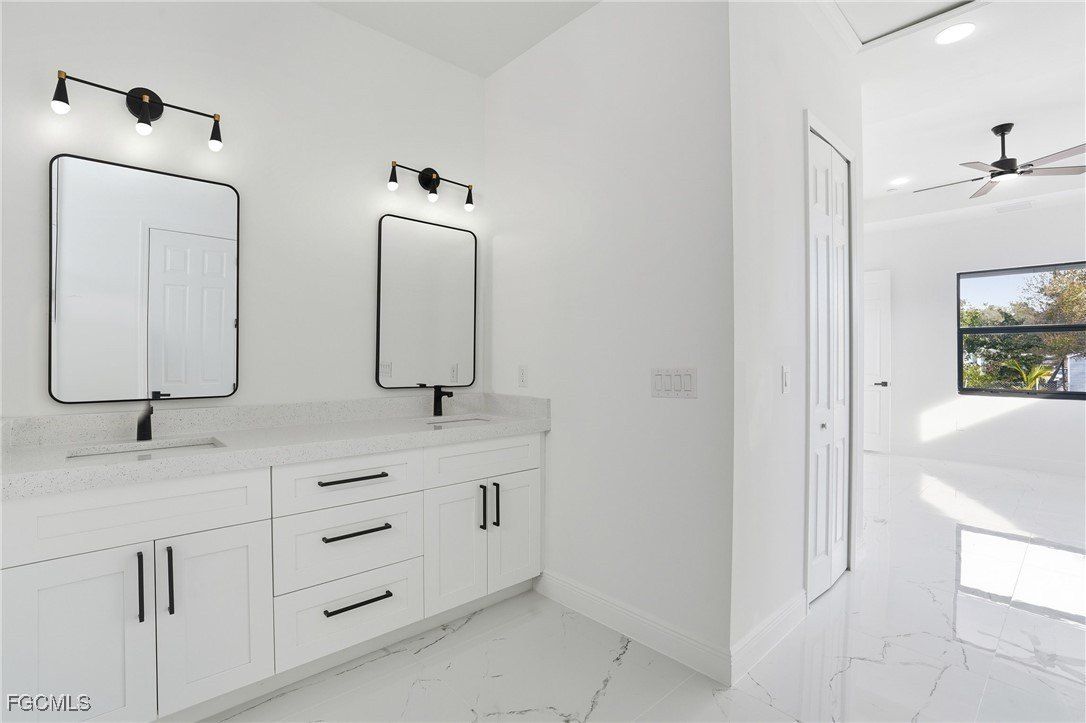 88 Orange Avenue. Labelle, FL 33935