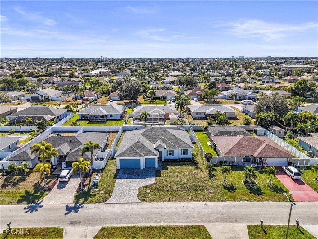 144 Se 19Th Terrace. Cape Coral, FL 33990