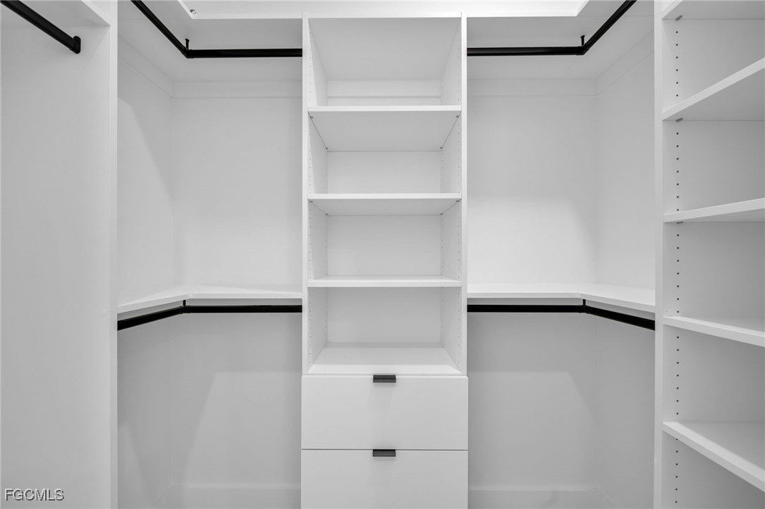 2808 46Th Street Sw. Lehigh Acres, FL 33976