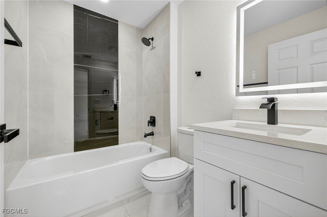 867 Chipley Street E. Lehigh Acres, FL 33974