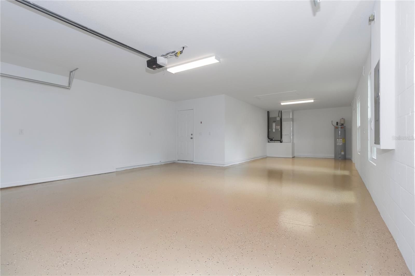 9539 Northcliffe Boulevard. Spring Hill, FL 34608