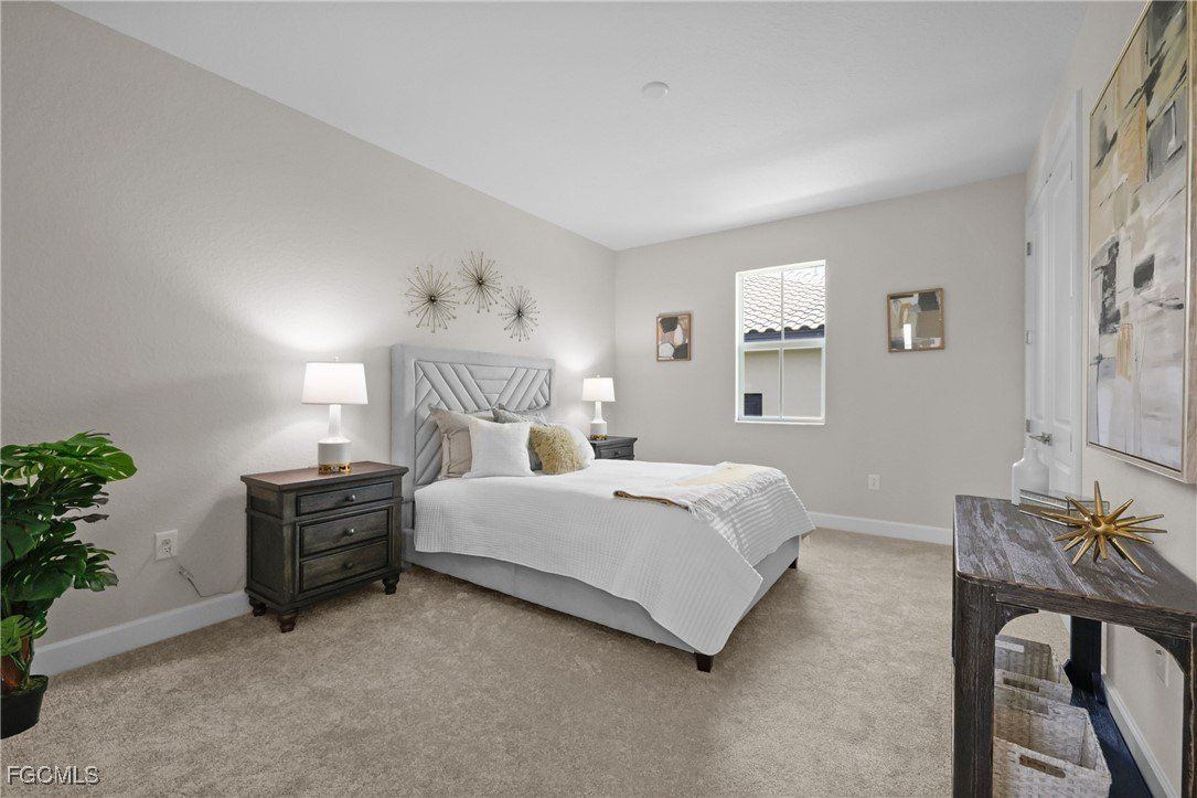 8738 Lakefront Court. Fort Myers, FL 33908