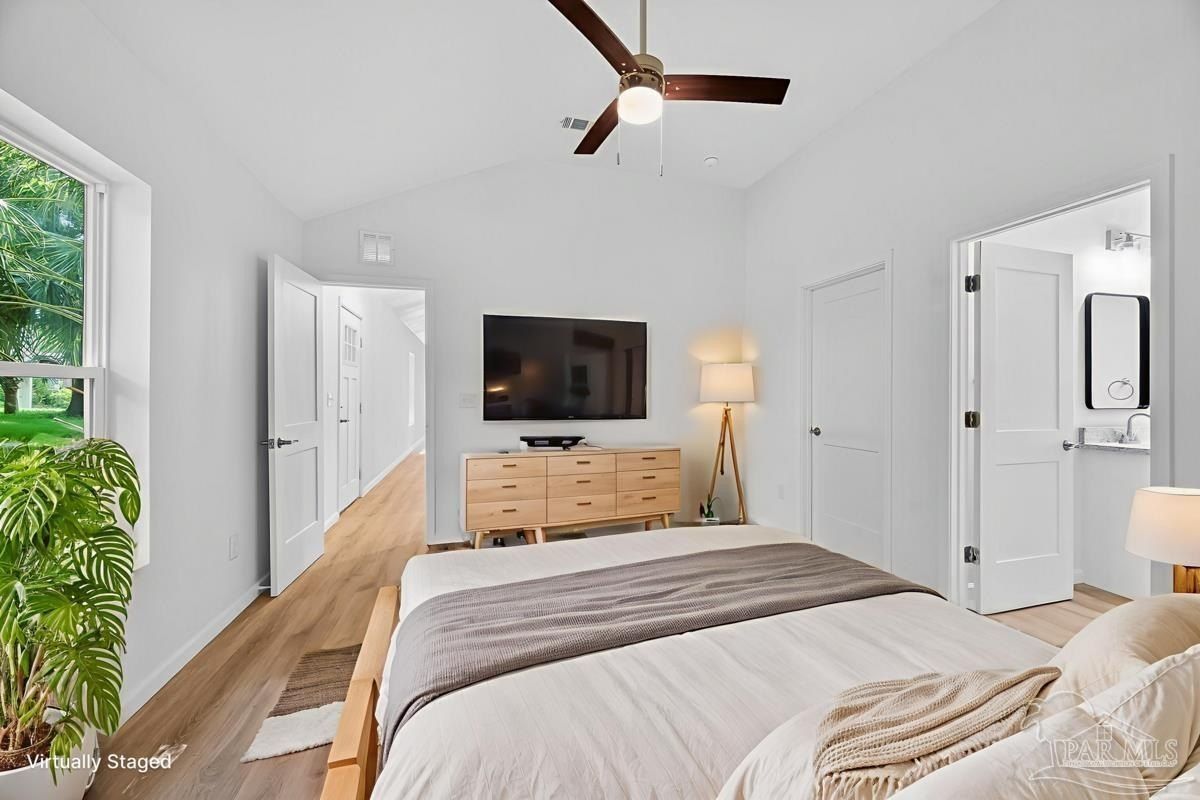 2117 W Jackson St. Pensacola, FL 32505