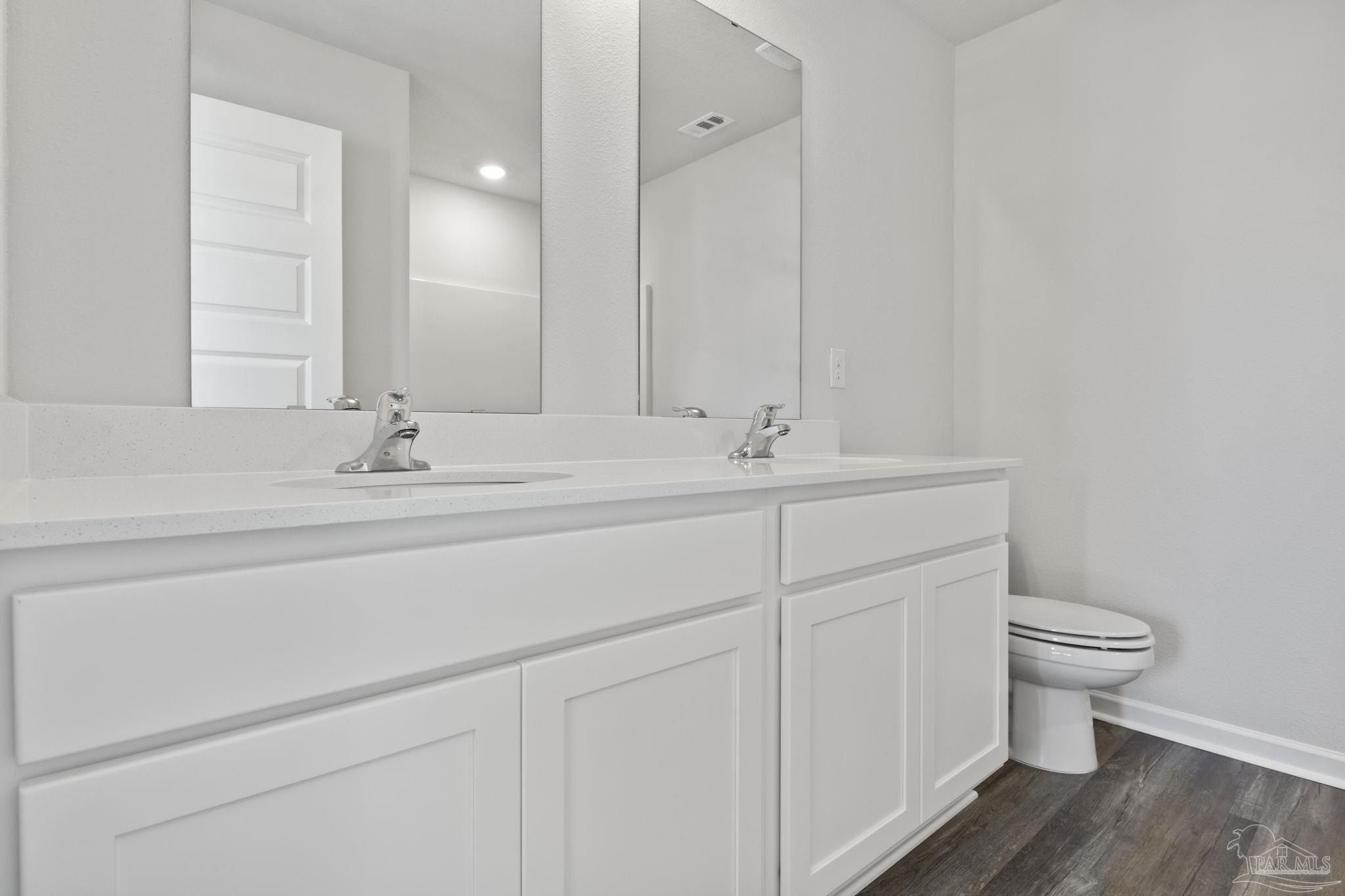 Bridle Way. Pensacola, FL 32534