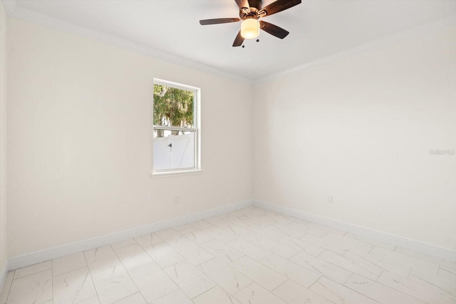 840 Oaks Shores Road. Leesburg, FL 34748