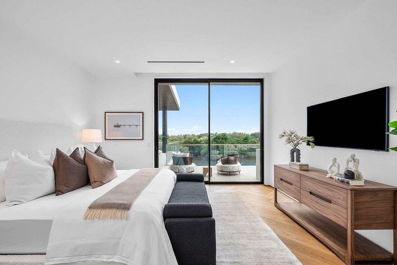 126 Spinnaker Lane Lane. Jupiter, FL 33477