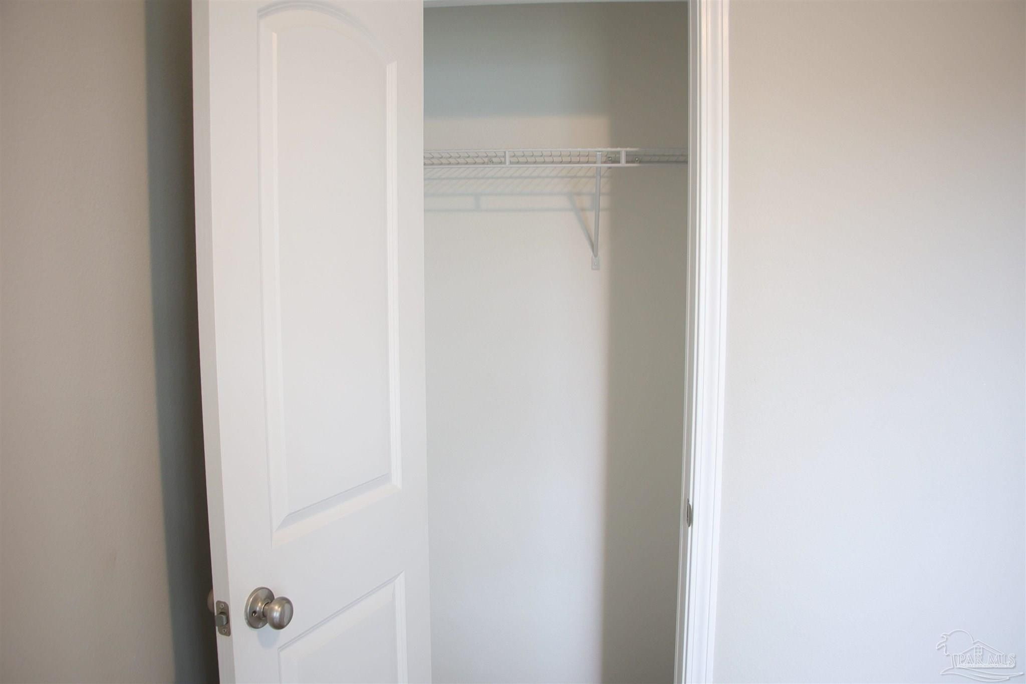 El Estrecho Dr. Pensacola, FL 32514