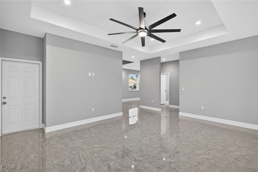 369 Nutmeg Street. Lehigh Acres, FL 33972